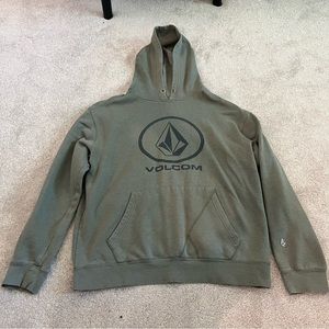 Volcom pullover hoodie. Size large. Classic fit.